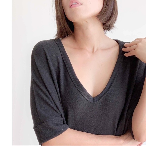 Super Comfy Dolman V neck Oversized top - Picture 2 of 8